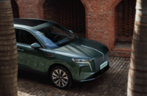 红旗HS6 PHEV:以大五座全能实力,重构家庭出行价值标准