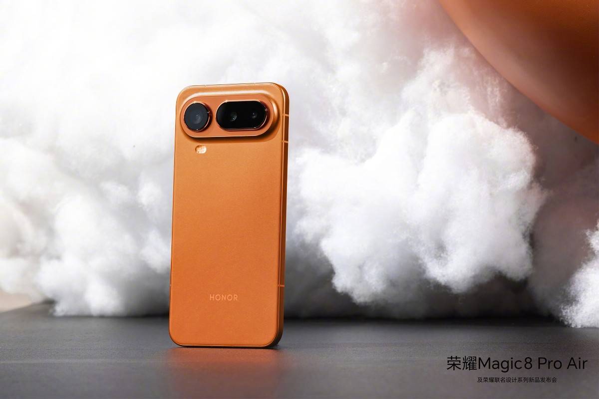 从iPhone Air到荣耀Magic8Pro Air:做轻薄旗舰,苹果比不过荣耀?