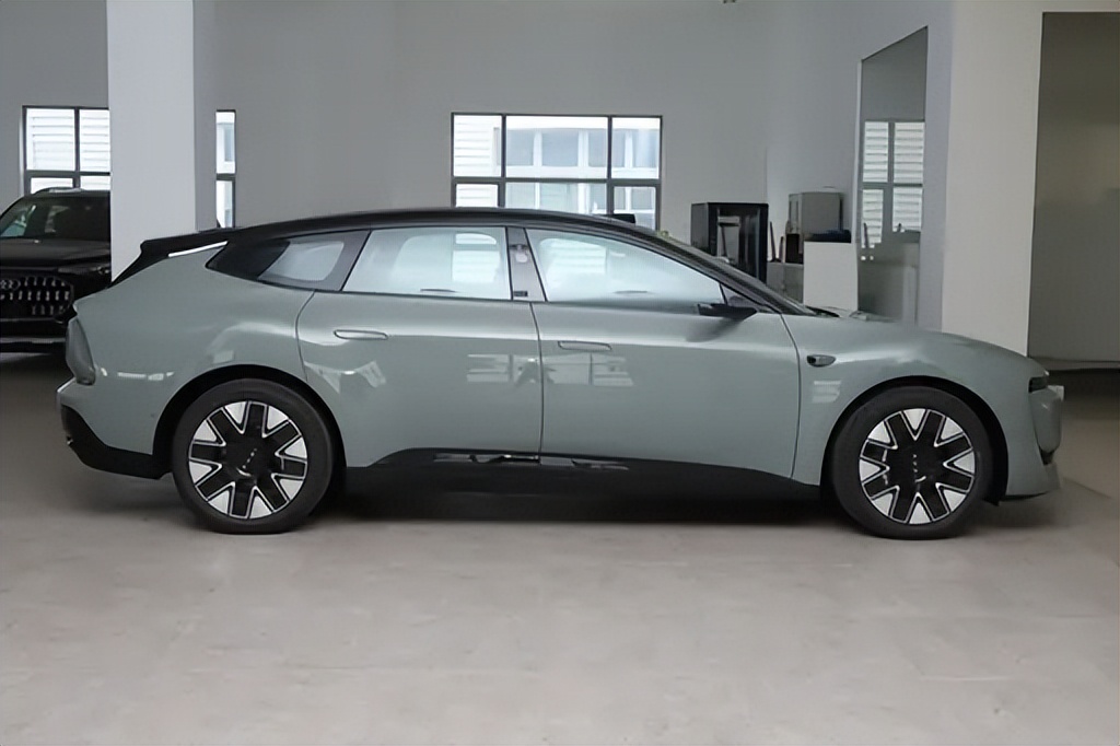 真实上路体验奥迪E5 Sportback:家用通勤不累,周末出游也很顶