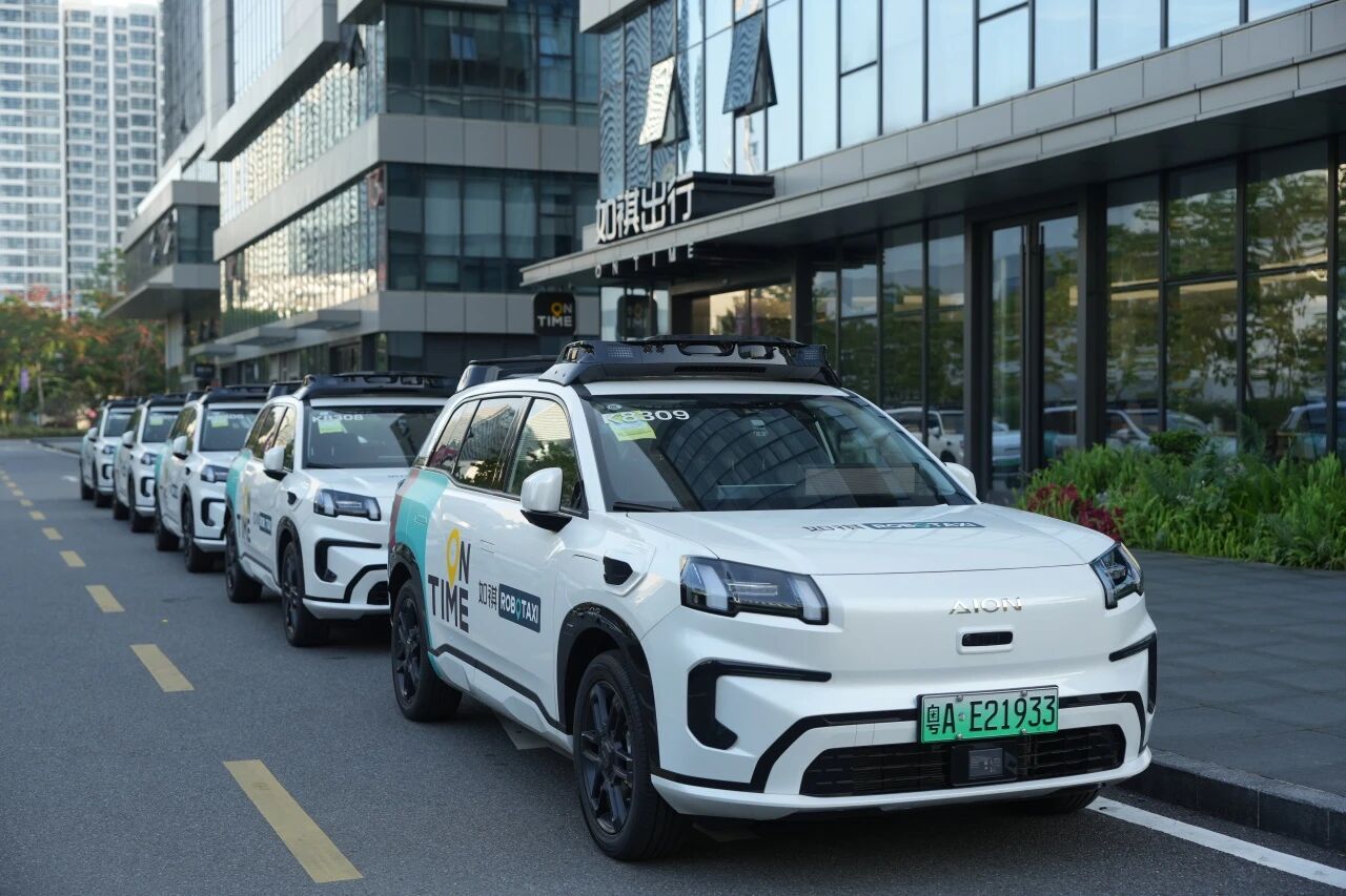 小马智行向如祺出行交付首批超百辆Robotaxi