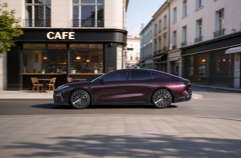 225km纯电续航+城市NOA 吉利银河星耀8&ldquo;远航家&rdquo;预售