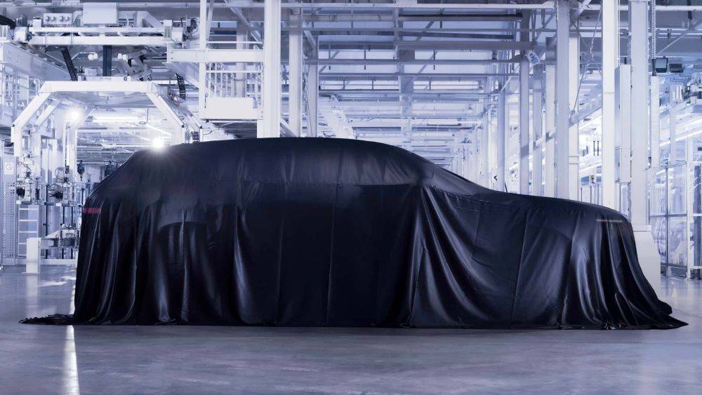 宾利纯电战略大撤退！砍掉四款新车，去年利润暴跌42%