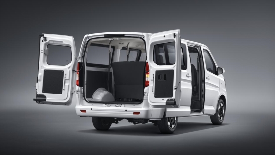 长续航+2C快充 新一代长安睿行EV上市