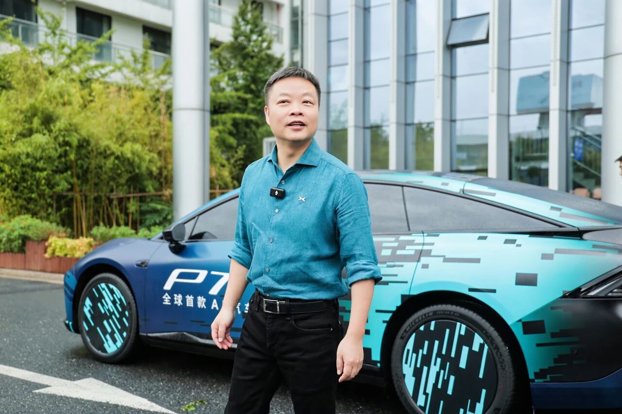 何小鹏回应自动驾驶路线之争：从L2直接迭代至L4是最稳妥路径