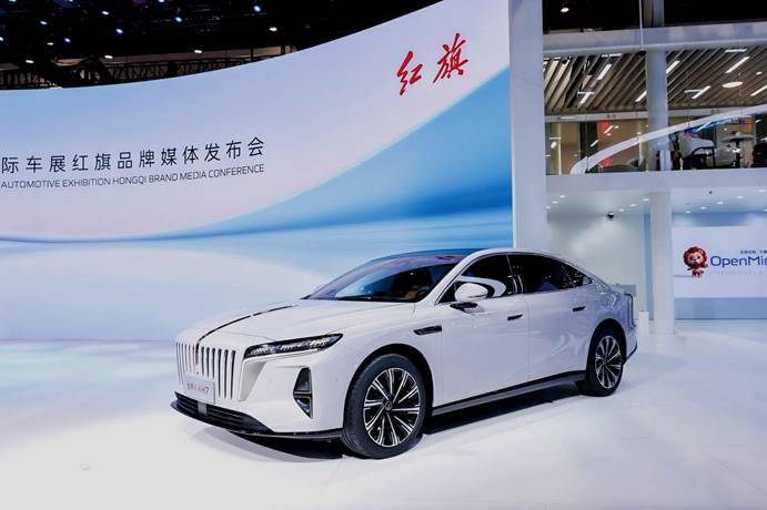 红旗布局全域矩阵,从“工业产品”到“文化图腾”的升维 4